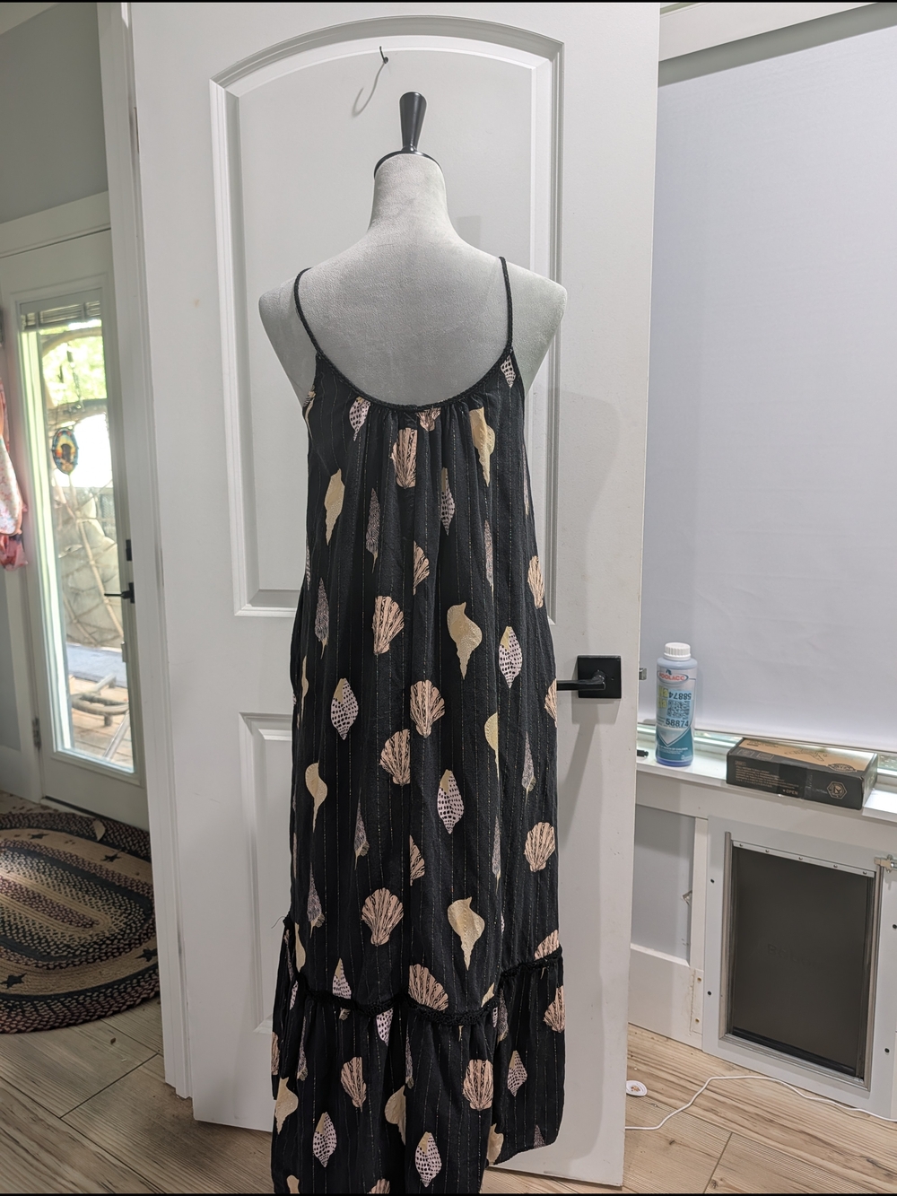 Black Sleeveless Midi Dress with Metallic Shell Print - Picture 6 of 7